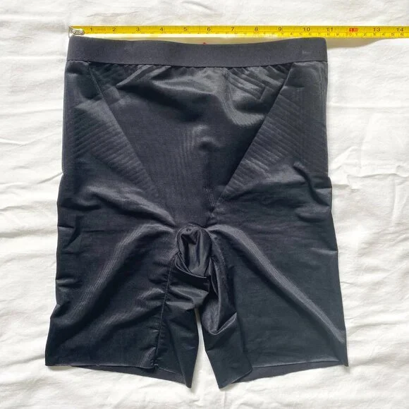 SPANX SPANXshape™ Invisible Mid-Thigh Short Women's XS Black Shapewear - Picture 7 of 12